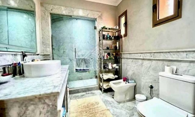 Luxury Villa in Marrakech: 4 Bedrooms, Pool, Secured - 17