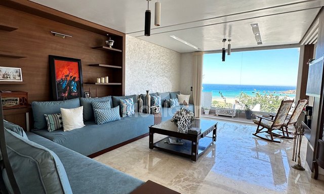 فيلا عطلات في طنجة: فخامة، إطلالة على البحر وراحة