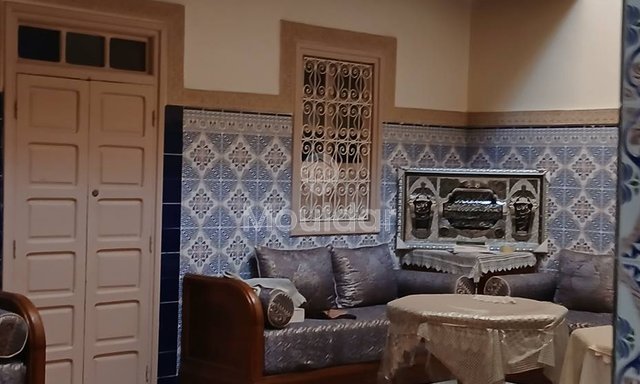 رياض للبيع في مراكش: 7 غرف مع تراس وفناء - 3