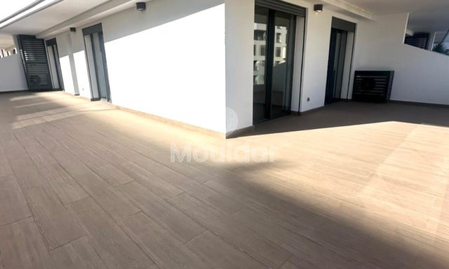 شقة للإيجار: الفخامة والأمان في قلب الدار البيضاء - 4