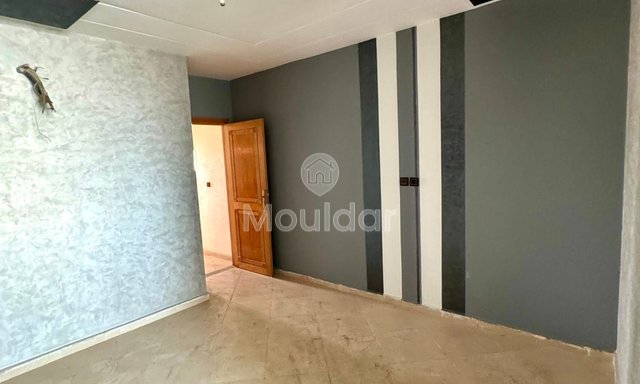 Charming Apartment for Sale in Fès - 3 Bedrooms and Balcony - 2