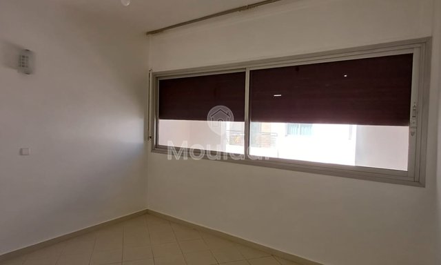 Spacious apartment for rent: 3 bedrooms in Hay Riad - 4