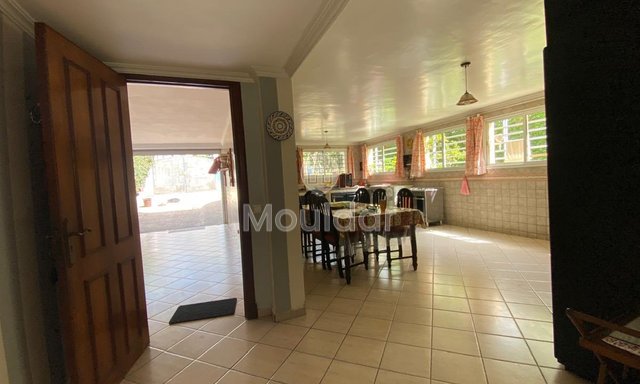 Villa de Luxe à Dar Bouazza avec Jardin, 456m² à Vendre - 2