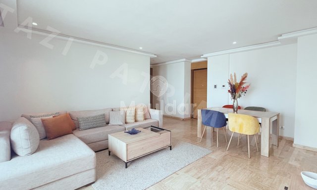 شقة مفروشة للإيجار مع تراس في مدينة كازابلانكا المالية