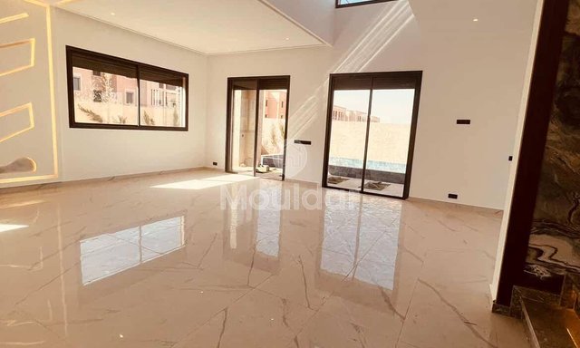 Villa de Luxe à Marrakech : Piscine, Jardin et Élégance