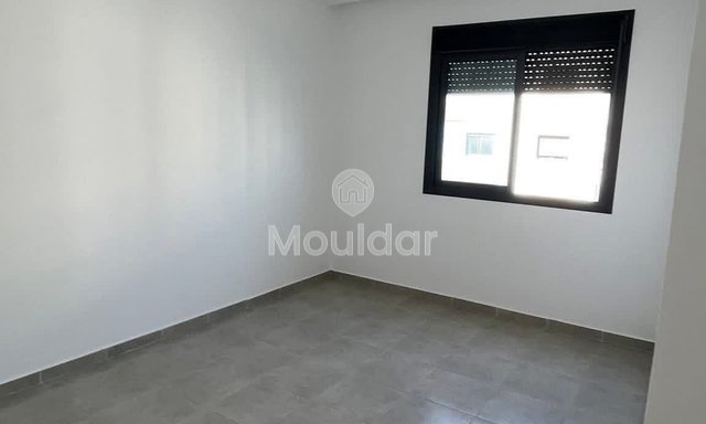 For Sale: Charming 2-Bedroom Apartment with Balcony in Tangier - 2