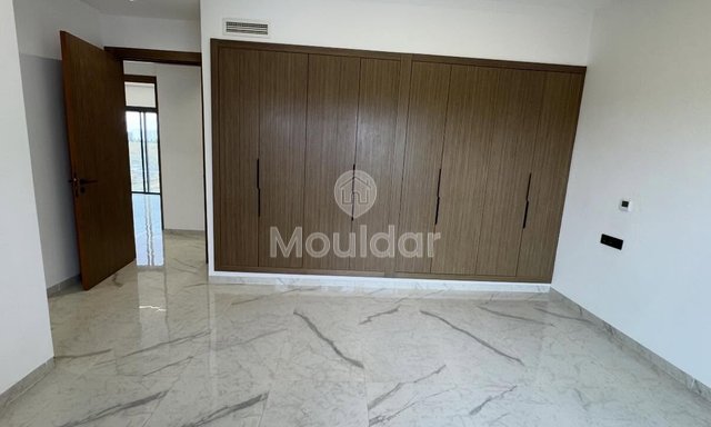 فيلا فسيحة للبيع في بوسكورة: الفخامة والراحة - 3