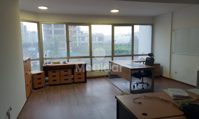 مكتب للبيع في راسين، الدار البيضاء - 110م² مع موقف سيارات