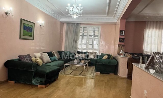 Wunderschöne 5-Zimmer-Wohnung mit Garten in Casablanca