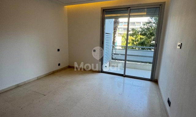 Exceptional Apartment in Aïn Diab: Luxury and Comfort for Sale - 2