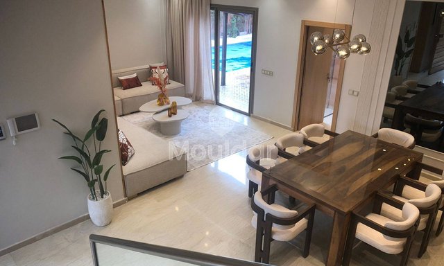 فيلا فاخرة للبيع في مراكش: 4 غرف نوم ومسبح - 2