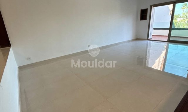 بيت للإيجار: ملكية أنيقة في الدار البيضاء مع حديقة ومرآب - 2