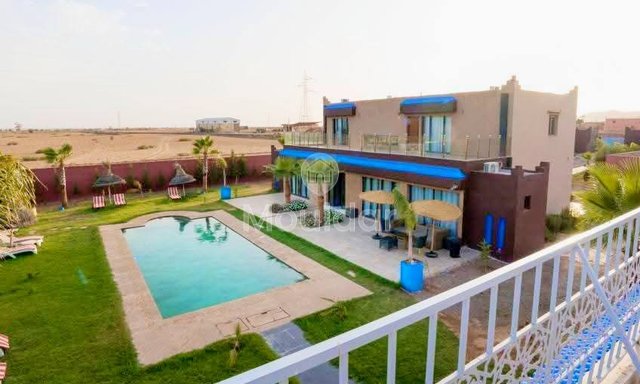 فيلا فاخرة للبيع في مراكش: مساحة وراحة - 4