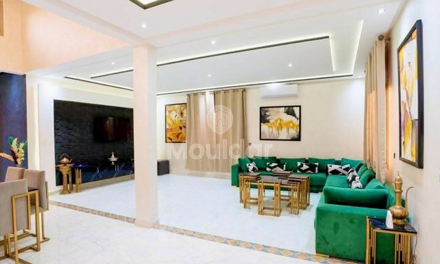 فيلا فاخرة للبيع في مراكش: مساحة وراحة - 2