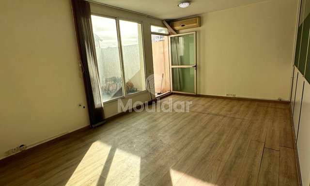 مكتب للإيجار في الدار البيضاء: مساحة 63م² مع شرفة - 4