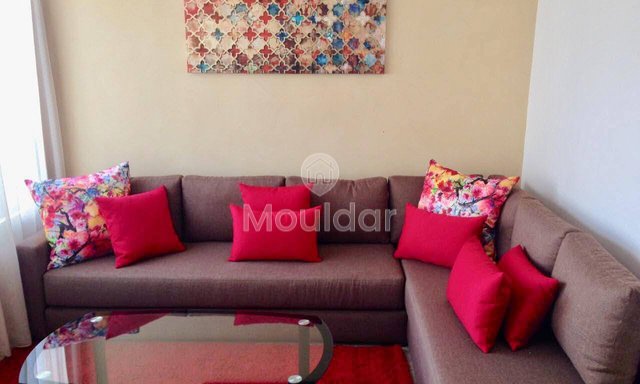 استوديو للإيجار في الدار البيضاء - المعاريف مع شرفة ومصعد