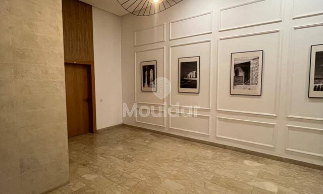 شقة دوبلكس حديثة للإيجار في بورغون، الدار البيضاء - 70م²