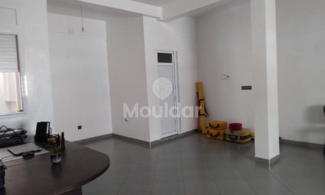 مكتب فسيح للإيجار في أغادير، حي القدس - 60م² - 4