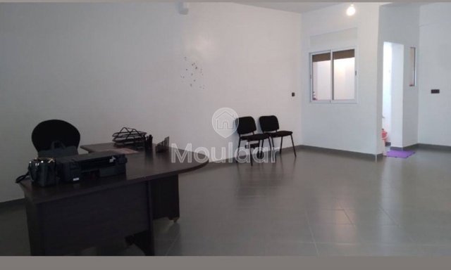 مكتب فسيح للإيجار في أغادير، حي القدس - 60م² - 3