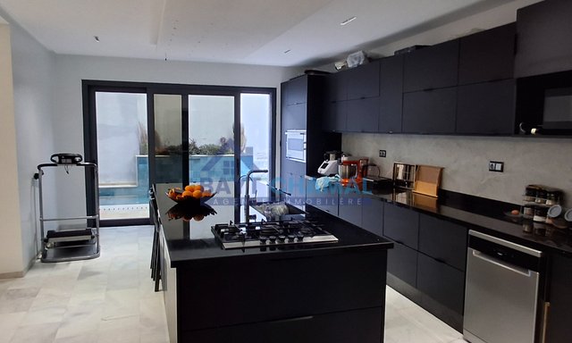 Location Villa de Luxe à Tanger : Piscine et Charme — Tanger, Jbel Kbir - 4