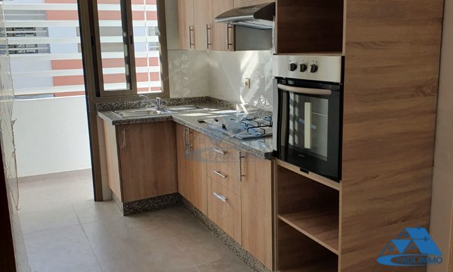 ALQUILER DE APARTAMENTO EN BD ZARBIA SALE — Salé, El Qaria