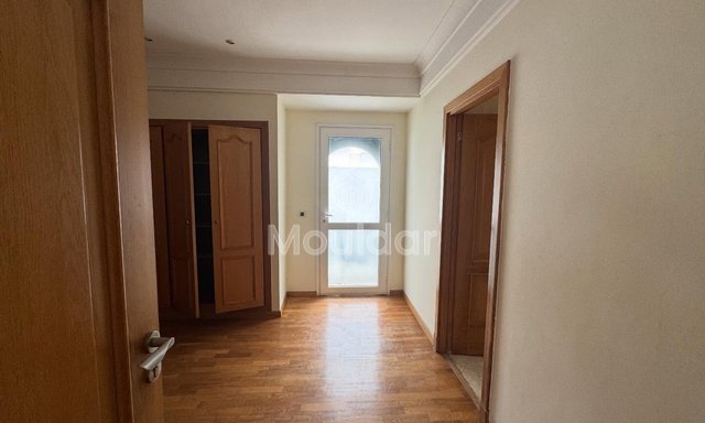 فيلا فاخرة للإيجار في دار بوعزة مع مسبح - 4