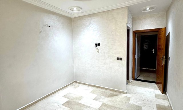 Appartamento in Vendita a Fès: 2 Camere con Balcone - 6