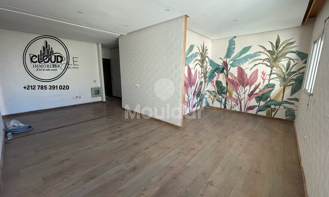 مكتب للإيجار في الدار البيضاء - بورغون مع موقف سيارات مشمول