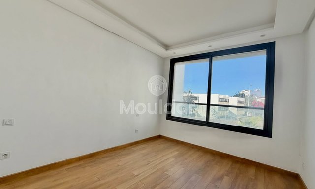 Charming Apartment for Sale in Casablanca with Terrace