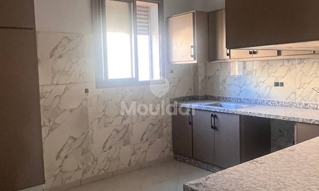 2-Bedroom Apartment with Sunny Terrace in Essaouira - 3