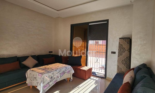 Agadir'de Güzel Daire: 2 Yatak Odası ile Balkona ve Terasa Sahip