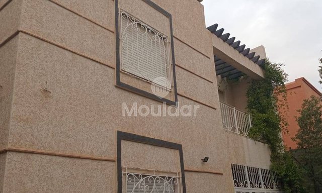 فيلا أنيقة للبيع في مراكش - تارغا، ٤ غرف نوم