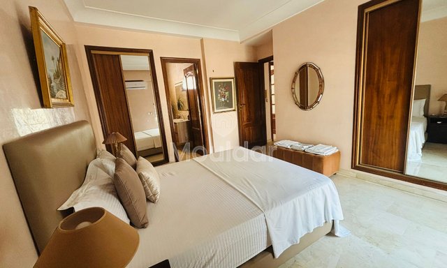 شقة فاخرة للإيجار - موقع استراتيجي