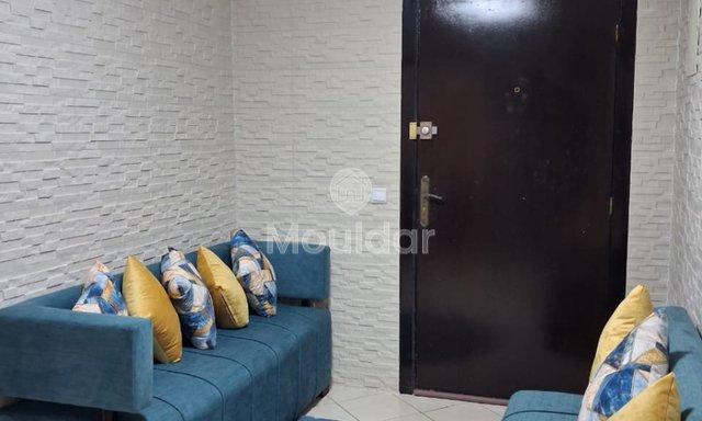 شقة مفروشة مجددة في وسط سلا - هادئة وقريبة من الترام