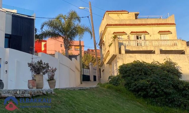 Terreno en venta en Tánger montado Jbel Kbir: 907 m² ideal