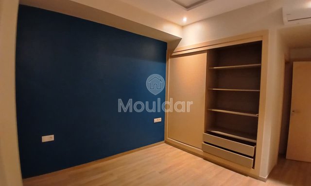 شقة للإيجار في الدار البيضاء، بالمير