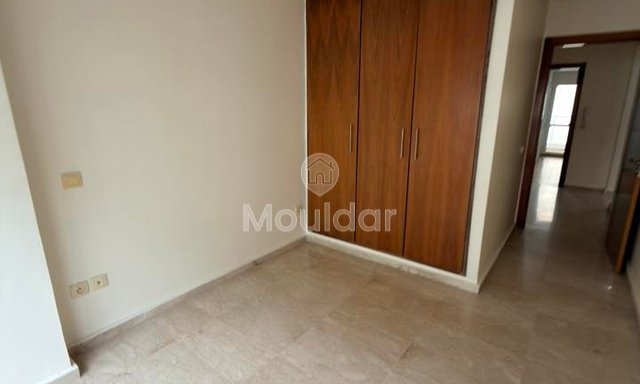 شقة للإيجار في الدار البيضاء، مثلث الذهب