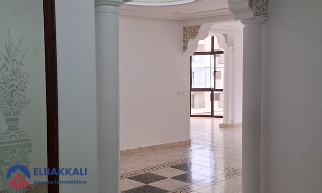 شقة كبيرة فارغة للإيجار في طنجة، إيبيرية