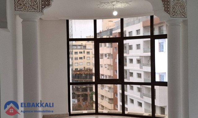 شقة كبيرة فارغة للإيجار في طنجة، إيبيرية - 2