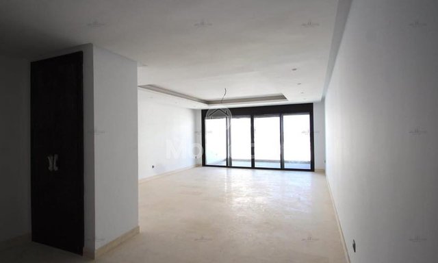 شقة للإيجار في الدار البيضاء، عين دياب