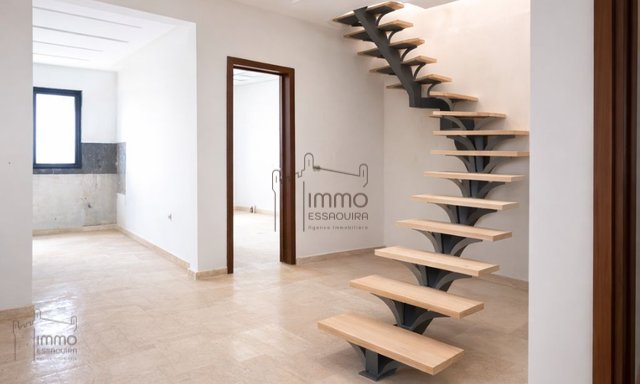 À vendre appartement avec terrasse acces privé 