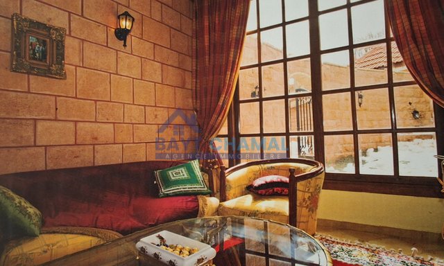 فيلا فخمة مع حمام سباحة مدفأ في إفران