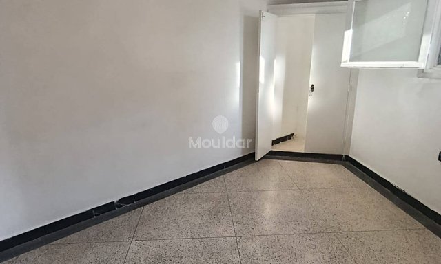 Apartamento en alquiler en Béni Mellal con 3 habitaciones