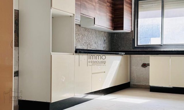 Appartement te koop in Argana met twee gevels - 3