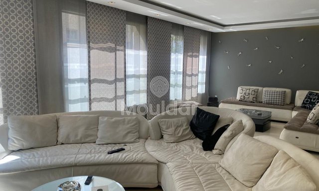 Gauthier, Kazablanka'da kiralık daire