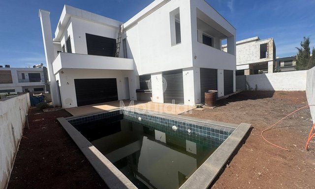 Villa for sale in Bouskoura Green City