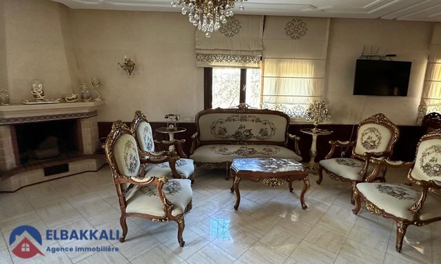 فيلا للبيع في طنجة، سوريين