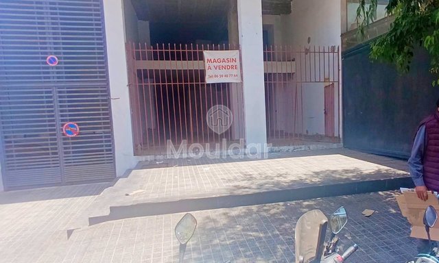 Local commercial à vendre à Casablanca, Oasis