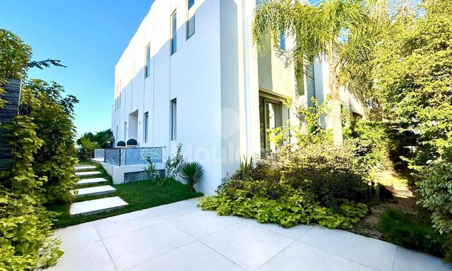 Villa for rent in Casablanca, Aïn Diab