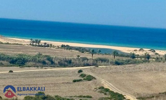 Sea view villa for sale in southern Assilah